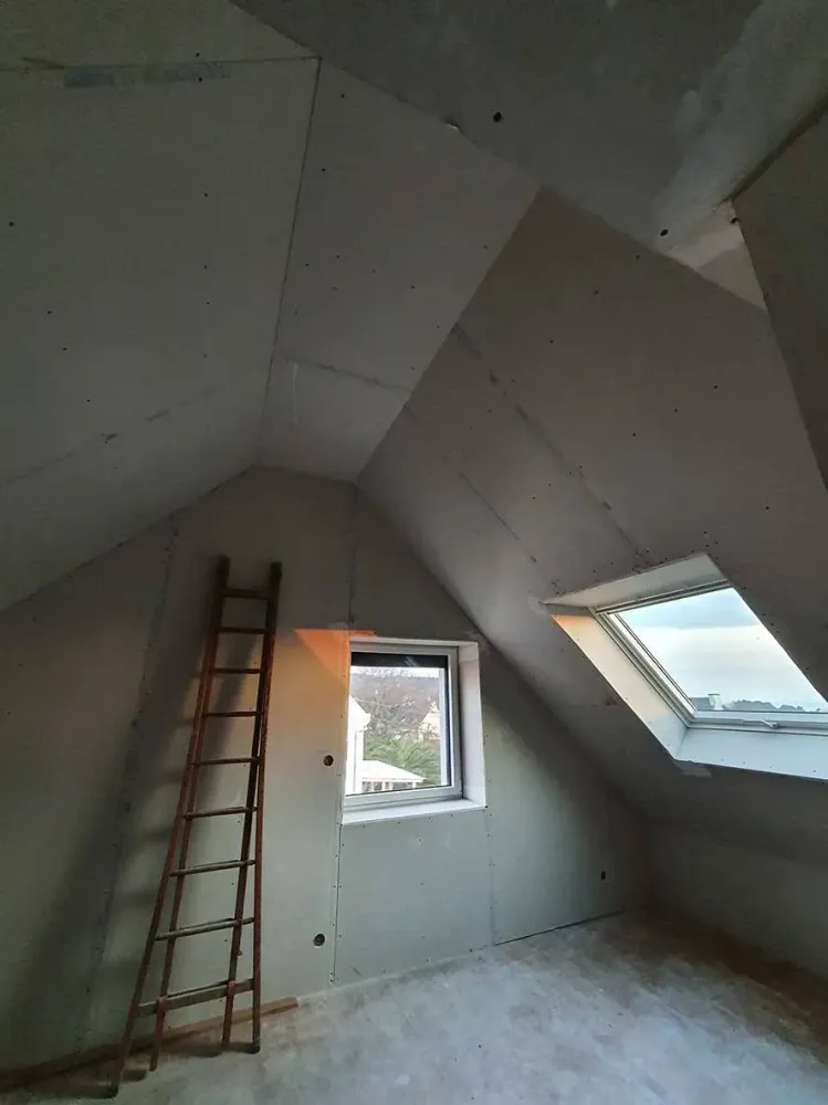 Isolation à Saint-Méen